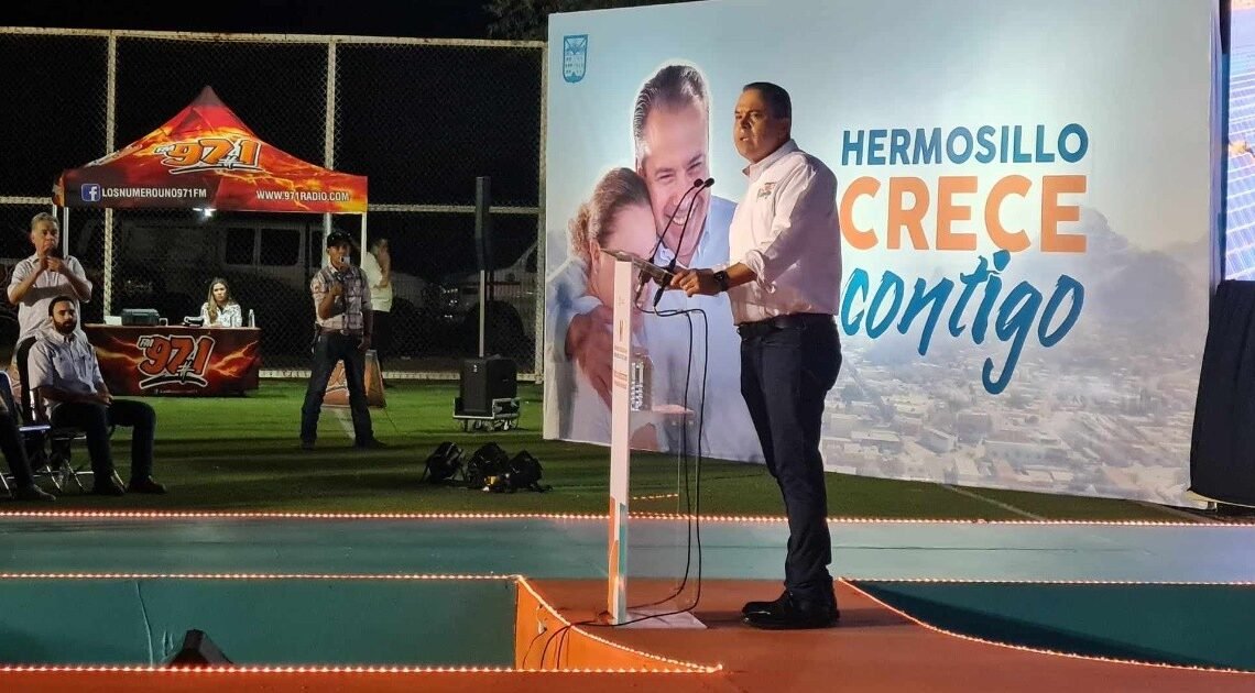 Presenta Antonio Astiazarán informe de resultados en la colonia Los Portales