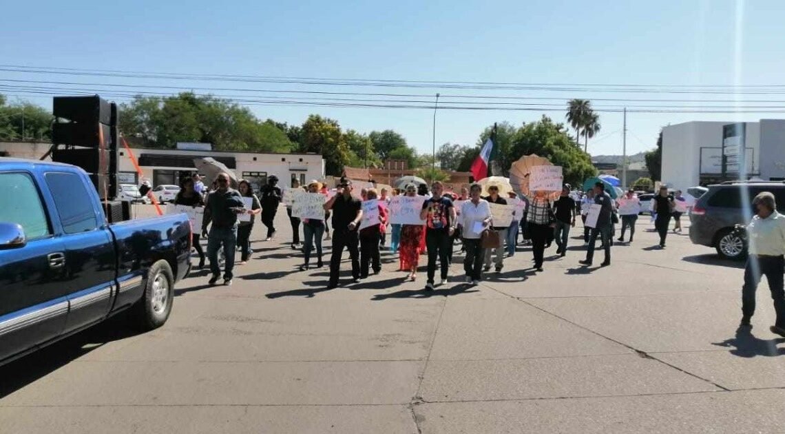 Manifestación pacífica en Hermosillo contra persecución de la CFE a la Unión de Usuarios