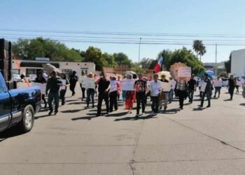 Manifestación pacífica en Hermosillo contra persecución de la CFE a la Unión de Usuarios