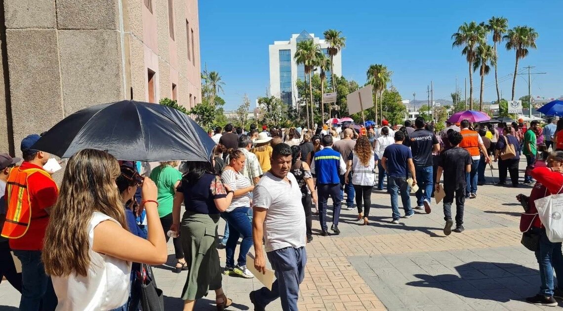 Simulacro en el Centro de Gobierno: Evacuadas 6 mil 400 personas en 7.7 minutos