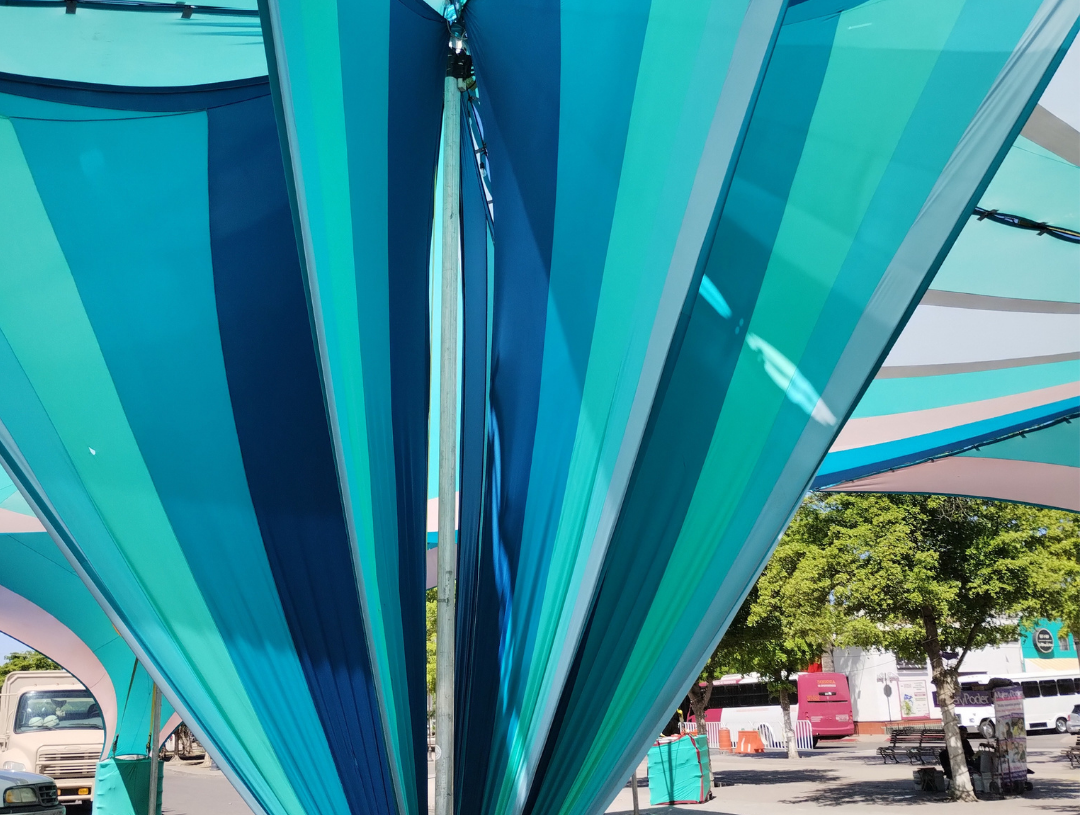 Se reviste de color Plaza icónica en Hermosillo