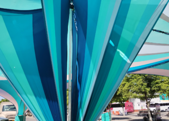 Se reviste de color Plaza icónica en Hermosillo