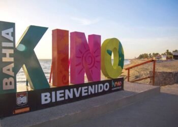 Inicia Kino Fest 2023 con un Espectacular Nado Nocturno
