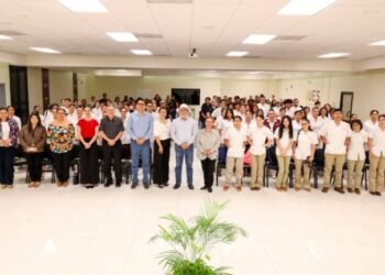 Abre UES resgistro para carrera de Medicina 2024