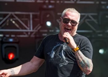 Fallece Steve Harwell, el Carismático Vocalista de Smash Mouth, a los 56 Años