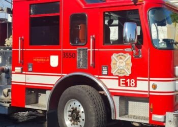 Accidente en maquiladora: Bomberos de Hermosillo salvan a trabajador atrapado en máquina