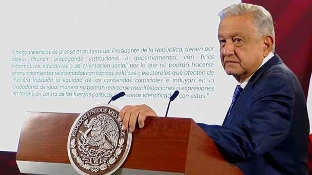 López Obrador acatará orden del INE sobre cortinillas en mañanera López Obrador acatará orden del INE sobre cortinillas en mañanera