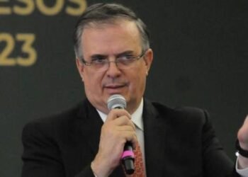 Marcelo Ebrard insiste en candidatura de Morena a la Presidencia