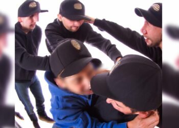 Detienen a joven por “amanecer bravo” y golpear a su hermano frente a policías de Hermosillo