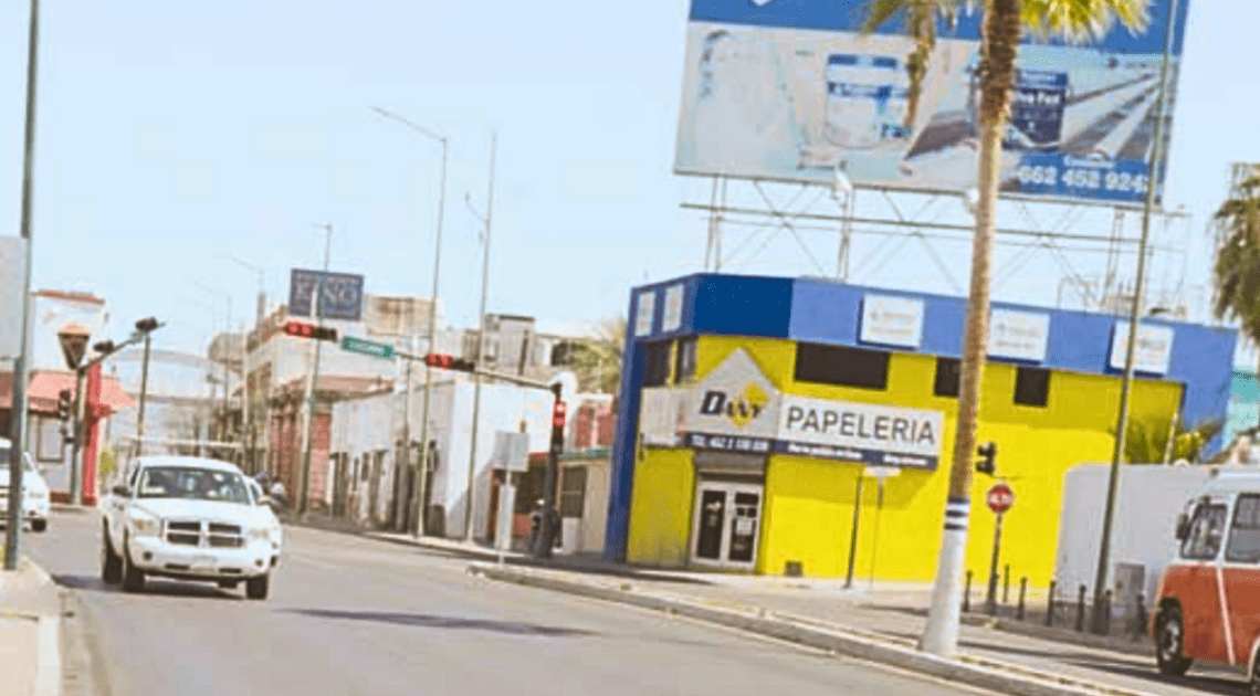 Hermosillo: Piden semáforo peatonal y reductores en calle Rosales