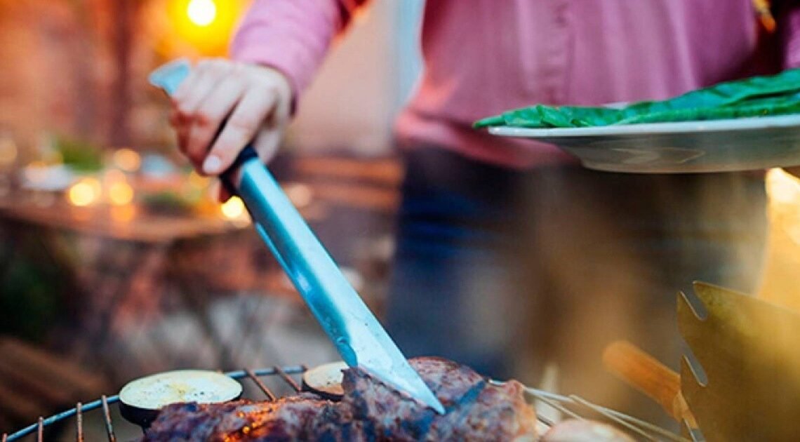 Dan banderazo a Parrillada por la Educación 2023 en Hermosillo