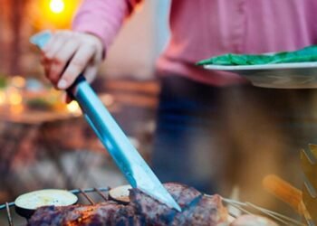 Dan banderazo a Parrillada por la Educación 2023 en Hermosillo
