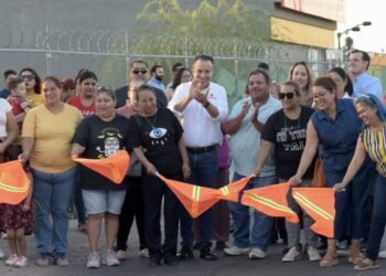 Inicia alcalde de Hermosillo rehabilitación de la calle Carlos Quintero Arce