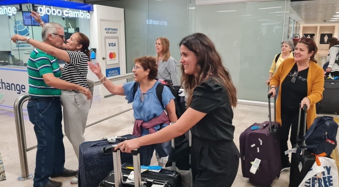 Feligreses hermosillenses huyen del horror en Israel y llegan por fin a su hogar