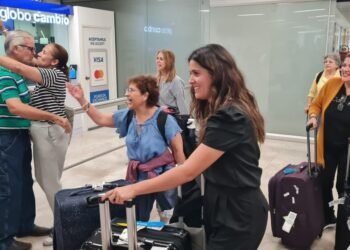 Feligreses hermosillenses huyen del horror en Israel y llegan por fin a su hogar