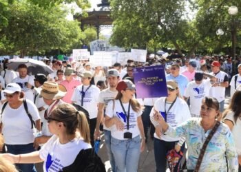 Marchan en Hermosillo trabajadores del Poder Judicial; exigen sus derechos