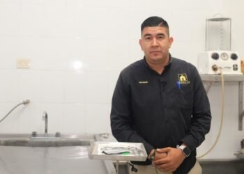 Judas Miguel es embalsamador, “Siempre he visto la muerte como una amiga”, señala