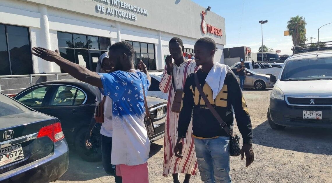 Activan autoridades apoyo a migrantes africanos en Hermosillo Activan autoridades apoyo a migrantes africanos en Hermosillo