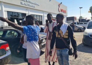 Activan autoridades apoyo a migrantes africanos en Hermosillo