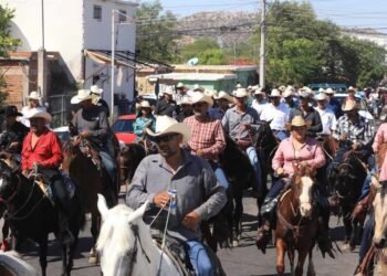 16 años de tradición: Celebran cabalgata en honor a San Judas Tadeo