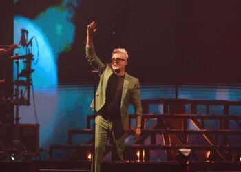 Alejandro Sanz se presenta con gran éxito en Hermosillo