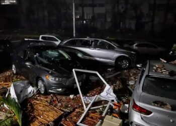 Huracán Otis Golpea Acapulco: Caos y Devastación en Guerrero