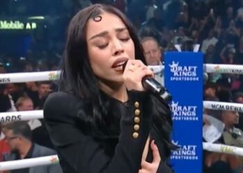 Danna Paola: ¿Multada por ‘Deformar’ Himno Mexicano?