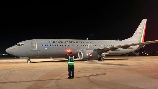 Arriba primer avión de Fuerza Aérea con 135 mexicanos procedentes de Israel Arriba primer avión de Fuerza Aérea con 135 mexicanos procedentes de Israel