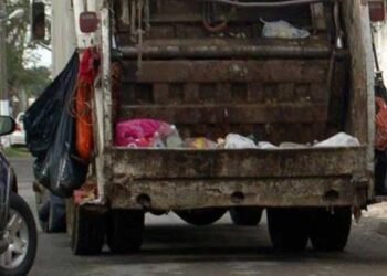 Recolector de basura muere accidentalmente; había una pistola en un bote