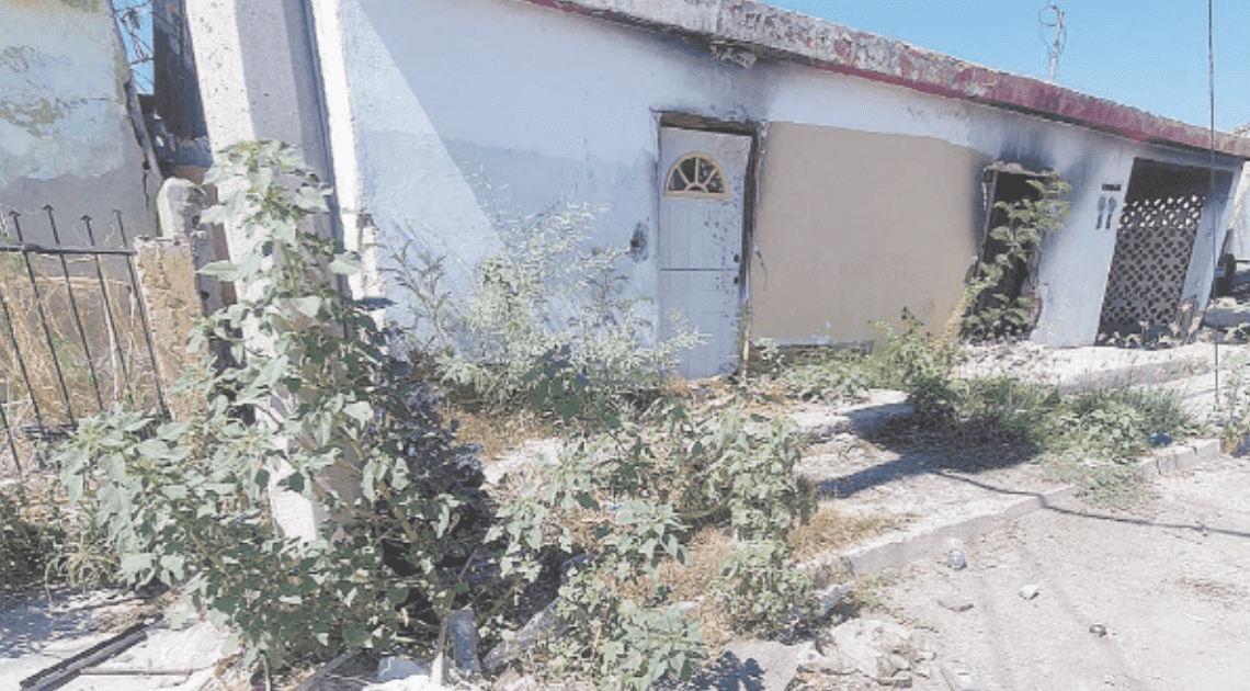 Intranquilizan casas solas e “invadidas”; piden demolición