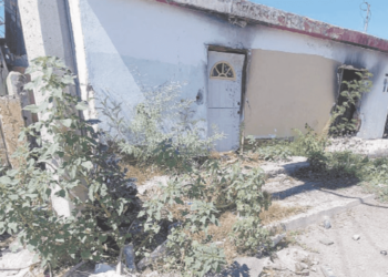 Intranquilizan casas solas e “invadidas”; piden demolición