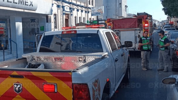 Evacúan a trabajadores de empresa telefónica por conato de incendio Evacúan a trabajadores de empresa telefónica por conato de incendio