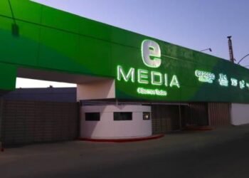 Habilita e Media centro de acopio para damnificados del huracán Otis.