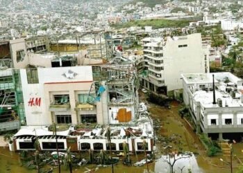 Antes y después: NASA publica fotos de Acapulco tras el paso de ‘Otis’