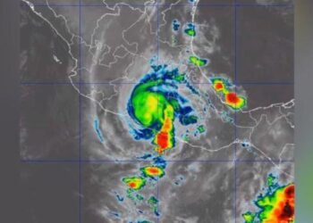 ‘Otis’ se degrada a tormenta tropical tras impactar en Guerrero