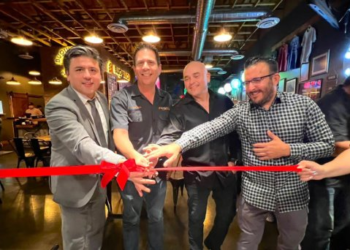 Inauguran nueva cervecería sonorense en Arizona