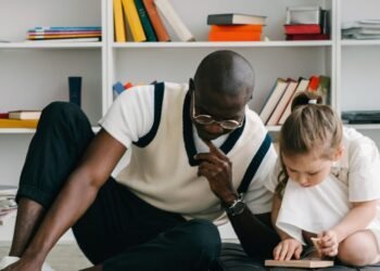 Cuidadores de niños y adultos con una neurodivergencia necesitan acompañamiento
