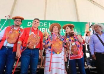 Xóchitl Gálvez exige presupuesto para desarrollo de pueblos indígenas