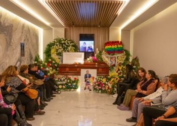 Sepultan al magistrade Jesús Ociel Baena: Familia niegan que “haya sido un hecho pasional” y exige justicia