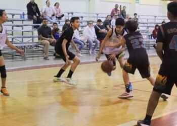 Potros cabalgan en secundaria del Torneo Navideño de Básquetbol