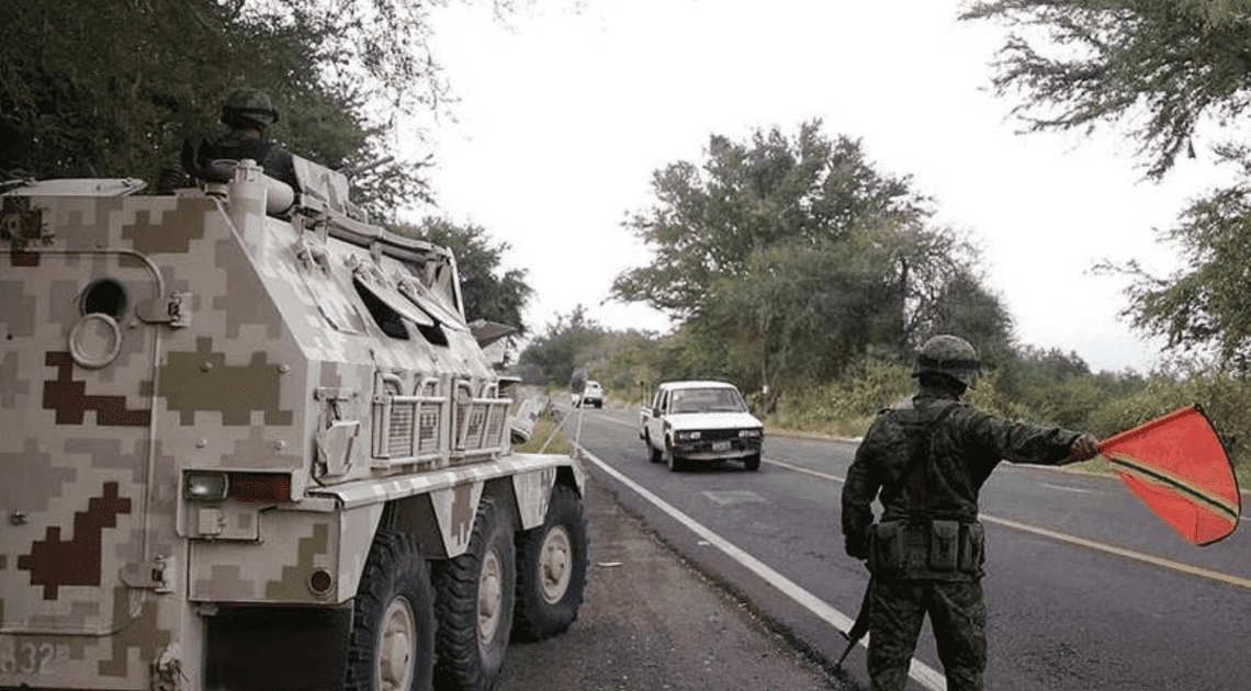 Civiles armados atacan a elementos del Ejército Mexicano en Jalisco Civiles armados atacan a elementos del Ejército Mexicano en Jalisco