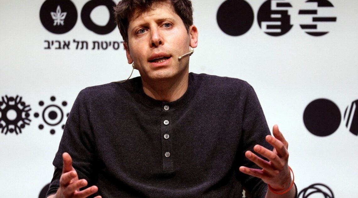 Decenas de empleados de OpenAI amenazan con renunciar y unirse a Microsoft