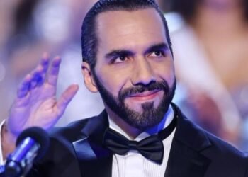 Por qué Bukele pedirá licencia por 6 meses a la presidencia de El Salvador (y cómo eso le permite buscar la controvertida reelección)