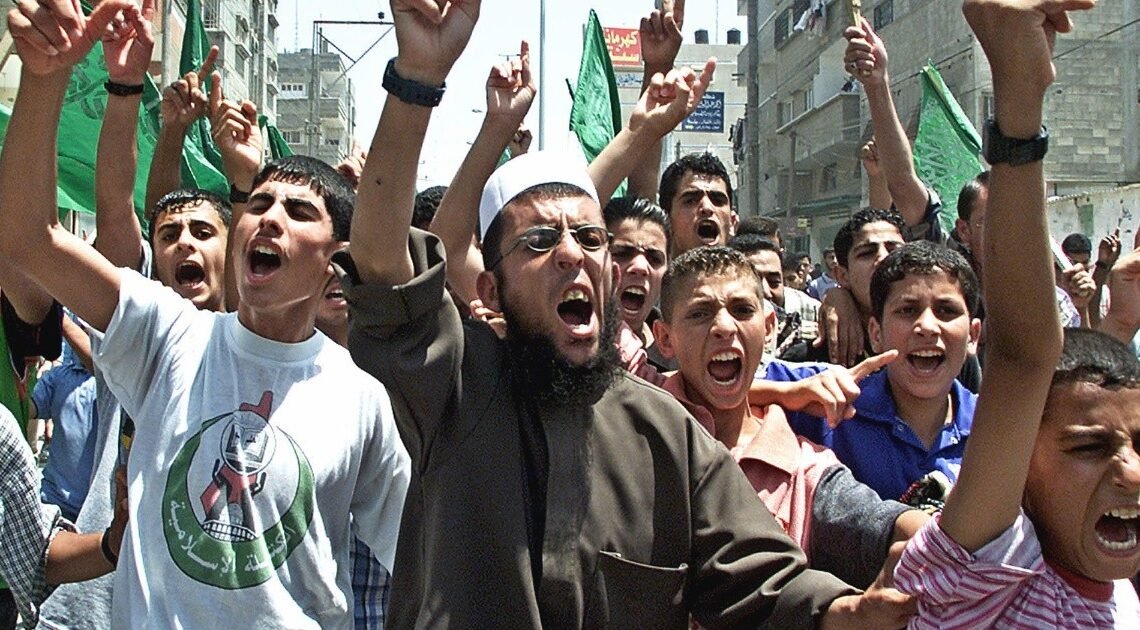 Universitarios palestinos son agredidos con armas de fuego en Estados Unidos Universitarios palestinos son agredidos con armas de fuego en Estados Unidos