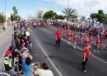 ¡Infórmese! Cerrarán algunas calles de Hermosillo por desfile del 20 de noviembre