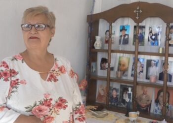 Hermosillo: María Dolores pone ofrenda del Día de Muertos a más de 150 personas