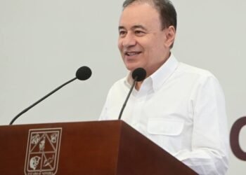 Durazo afirma que existen tres negociaciones para administrar Puerto de Guaymas