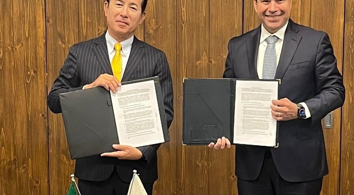 Hermosillo: Antonio Astiazarán acuerda donación de Gobierno de Japón para casa de salud