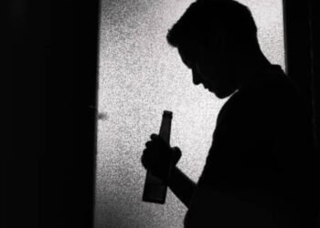 Consumo de alcohol no debe ser “normalizado”: Centros de Rehabilitación