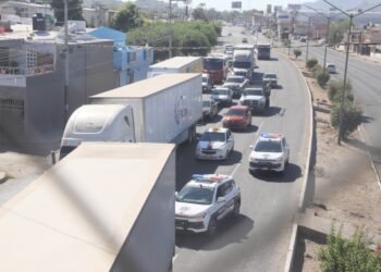 Tránsito de Hermosillo desvía de la ciudad a cerca de 350 tráileres a la semana